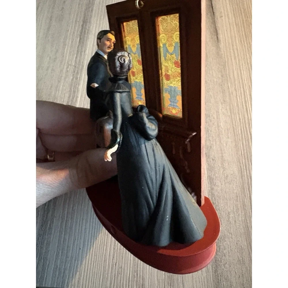 2009 Christmas Ornament Scarlett O'Hara & Rhett Butler Sound Gone With The Wind